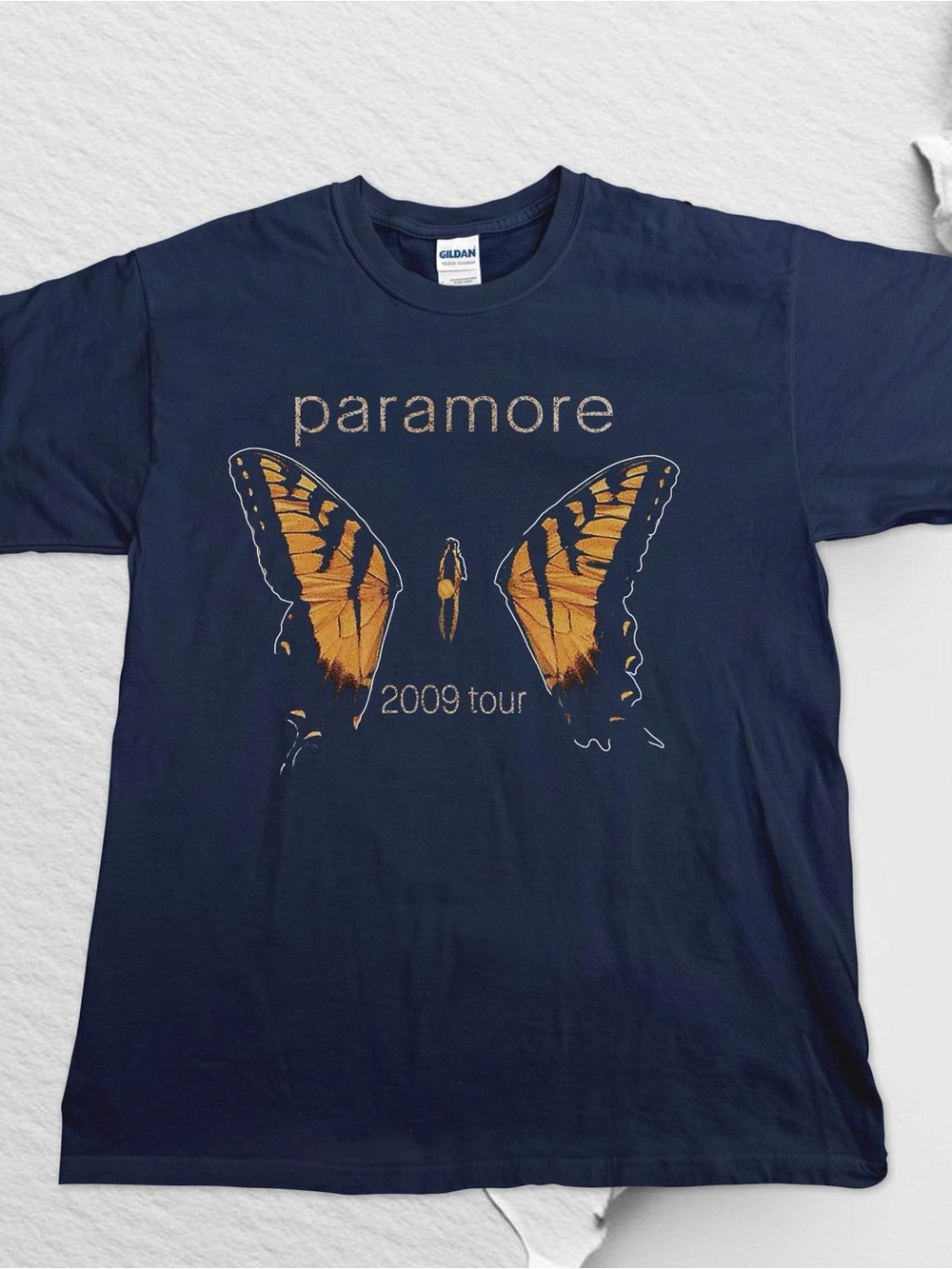 Gildan Navy Blue Paramore 2009 Tour Tee With Yellow Butterfly Graphic